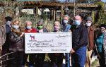 CLINIC RECEIVES DONATION